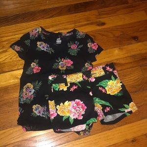 Flowered short set